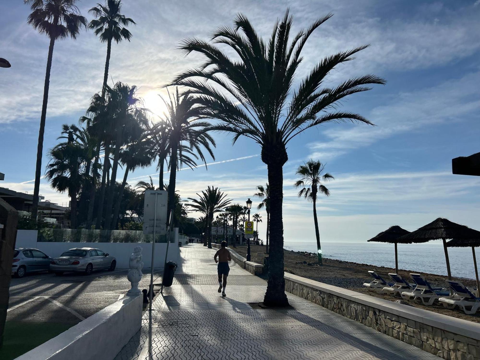 Buenti Apartments Beach Beautiful View Marbella Exterior photo